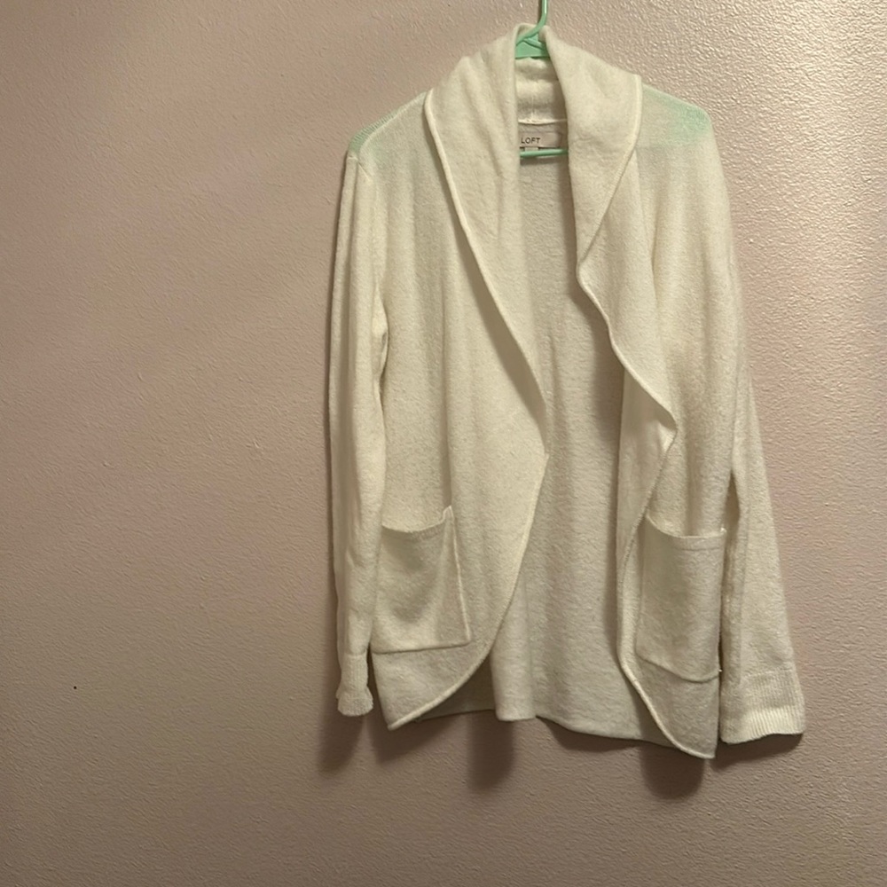 LOFT, cardigan, white, lightly worn with pockets, size medium, soft touch